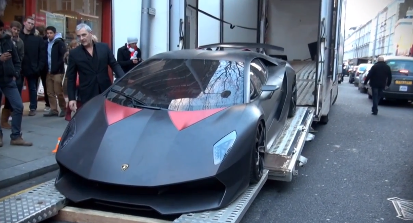 Lamborghini Sesto Elemento avistado em Londres