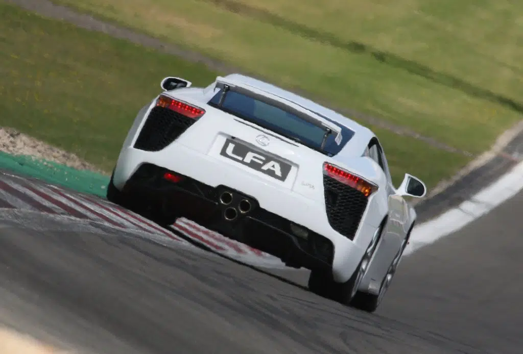 Lexus LFA 2011