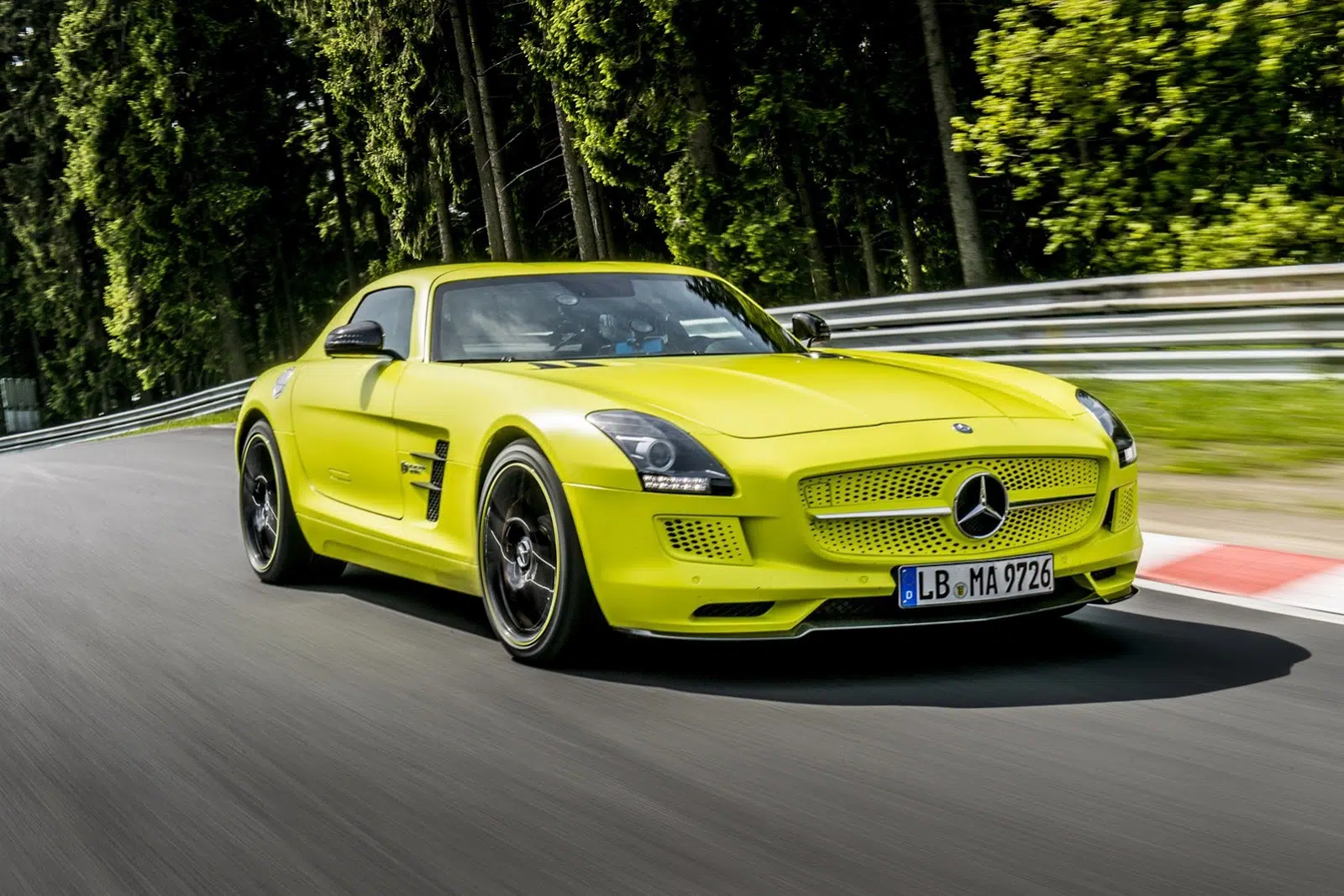 Mercedes-Benz SLS AMG