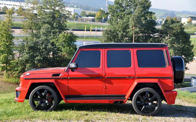 2013-GSC-Mercedes-Benz-G63-AMG-Static-3-1280x800