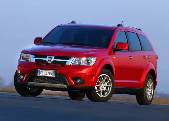 Fiat-Freemont_AWD_2012_01