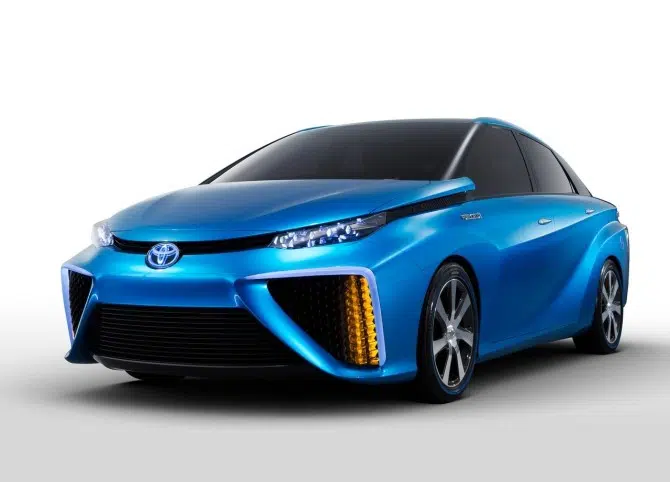 Toyota-FCV_Concept_2013_01