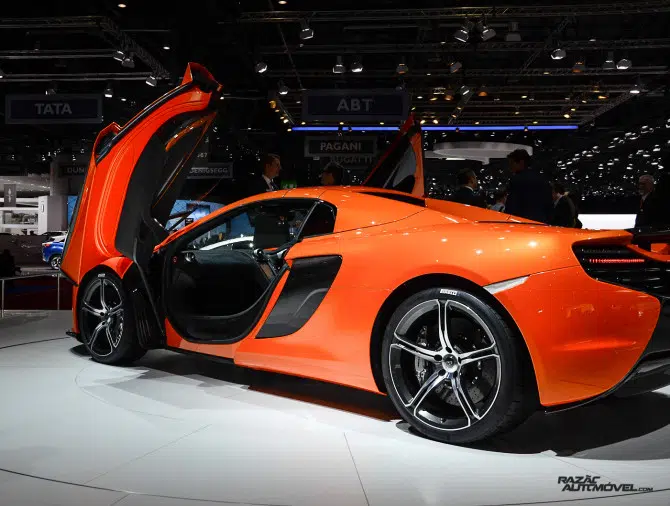 Mclaren 650S Live-8