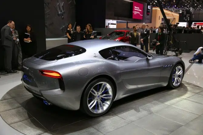 maserati-alfieri-concept 8