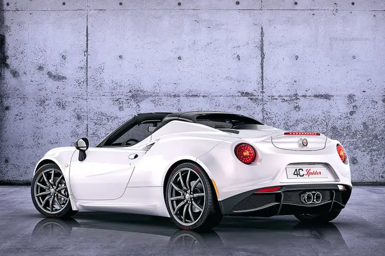 Alfa-Romeo-4C-Spider-1