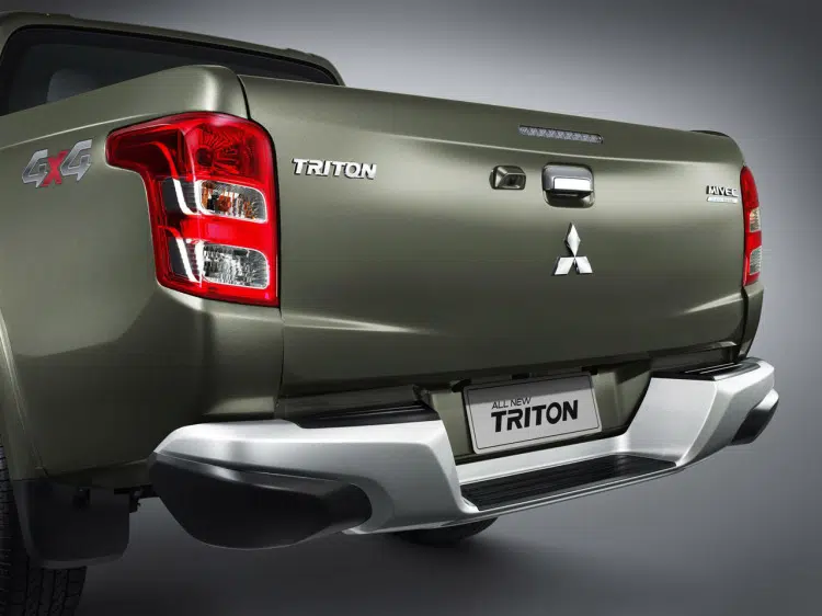 2015-mitsubishi-triton-16-1