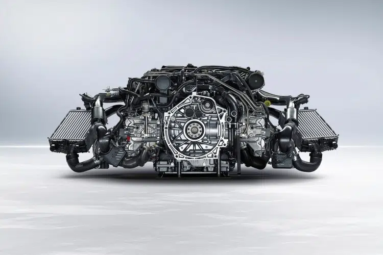 2014-Porsche-911-Turbo-S-Engine