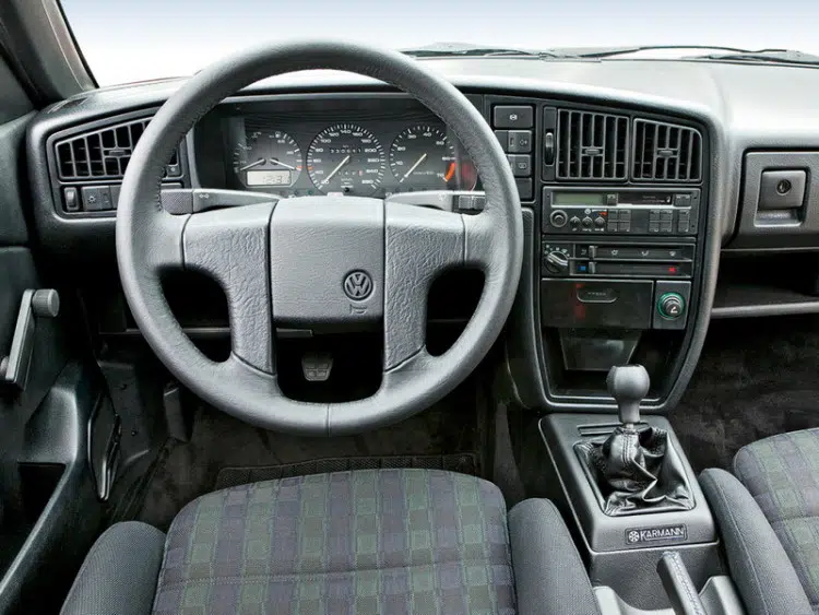 Volkswagen-Corrado-G60-1988