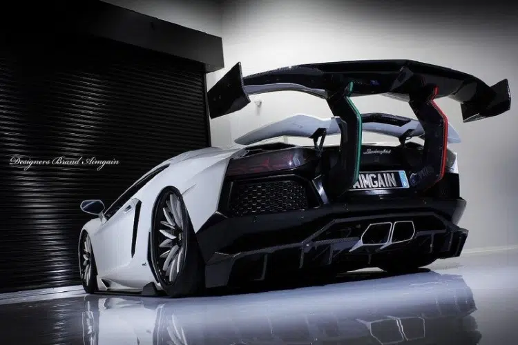 Lamborghini Aventador Aimgain