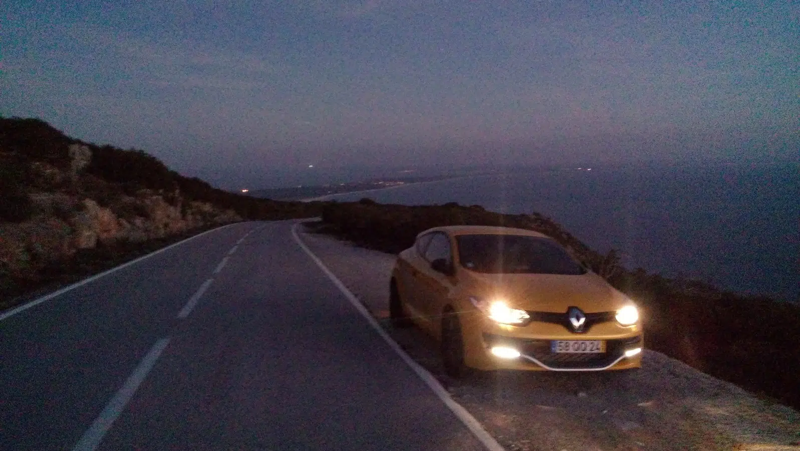 renault megane r.s. trophy 