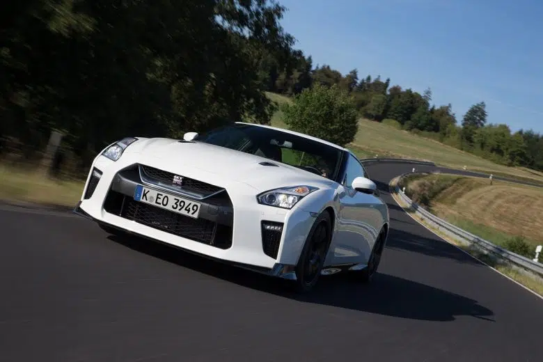 Nissan GT-R