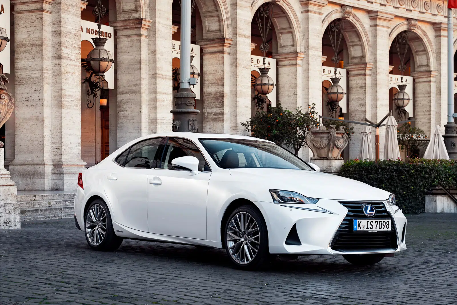 Lexus IS 300h