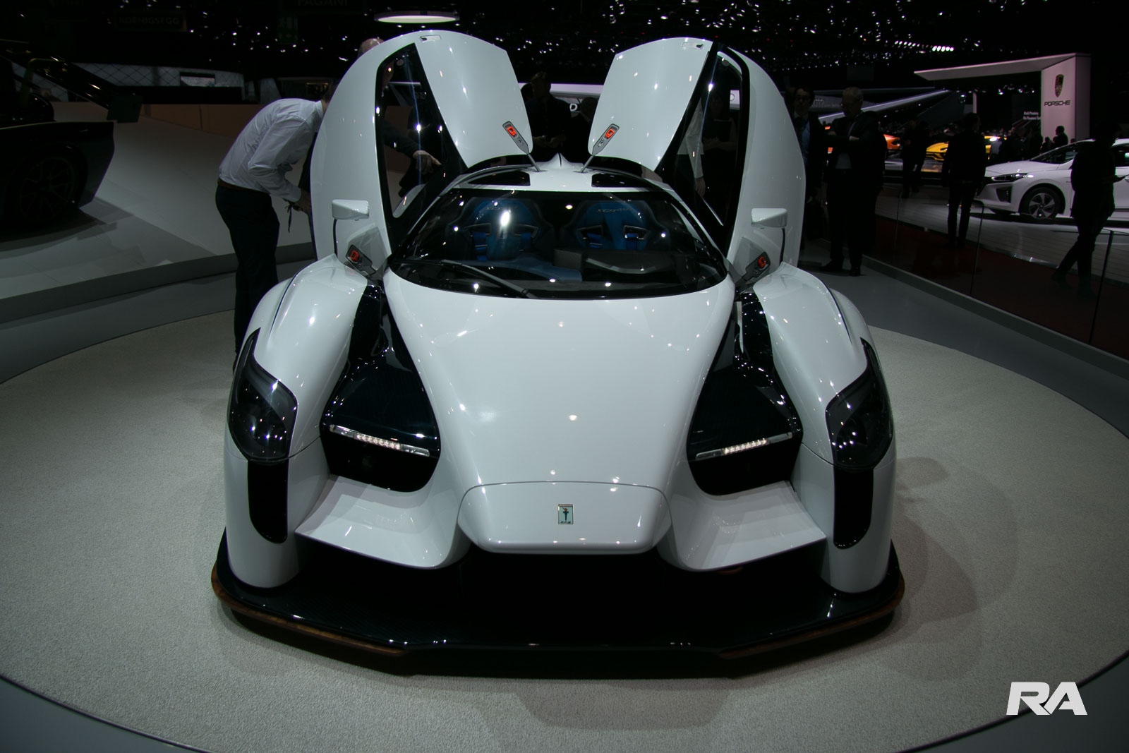 SCG 003 S