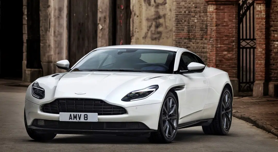 Aston Martin DB11