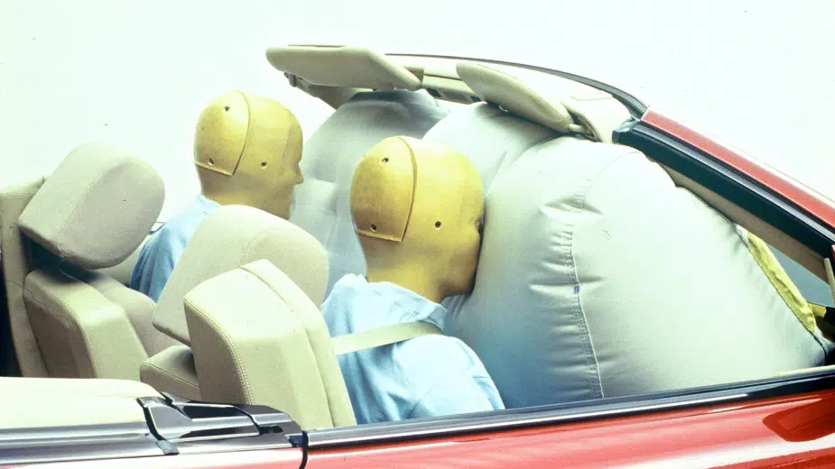 Airbag para o condutor e ocupante dianteiro no Mercedes-Benz SL (R129)