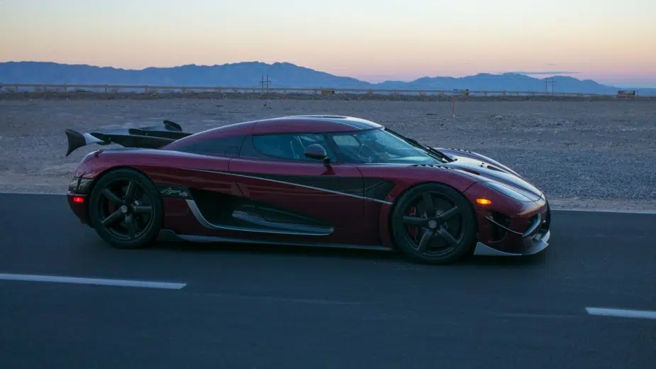 Koenigsegg Agera RS - recordista de velocidade máxima e na medição 0-400 km/h-0