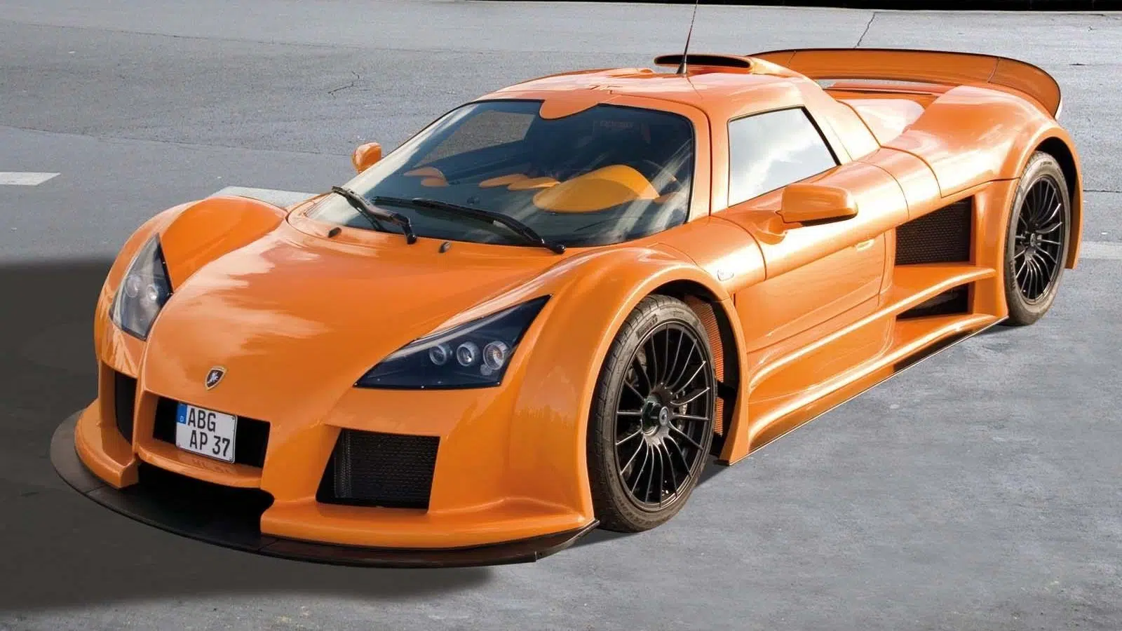 Gumpert Apollo