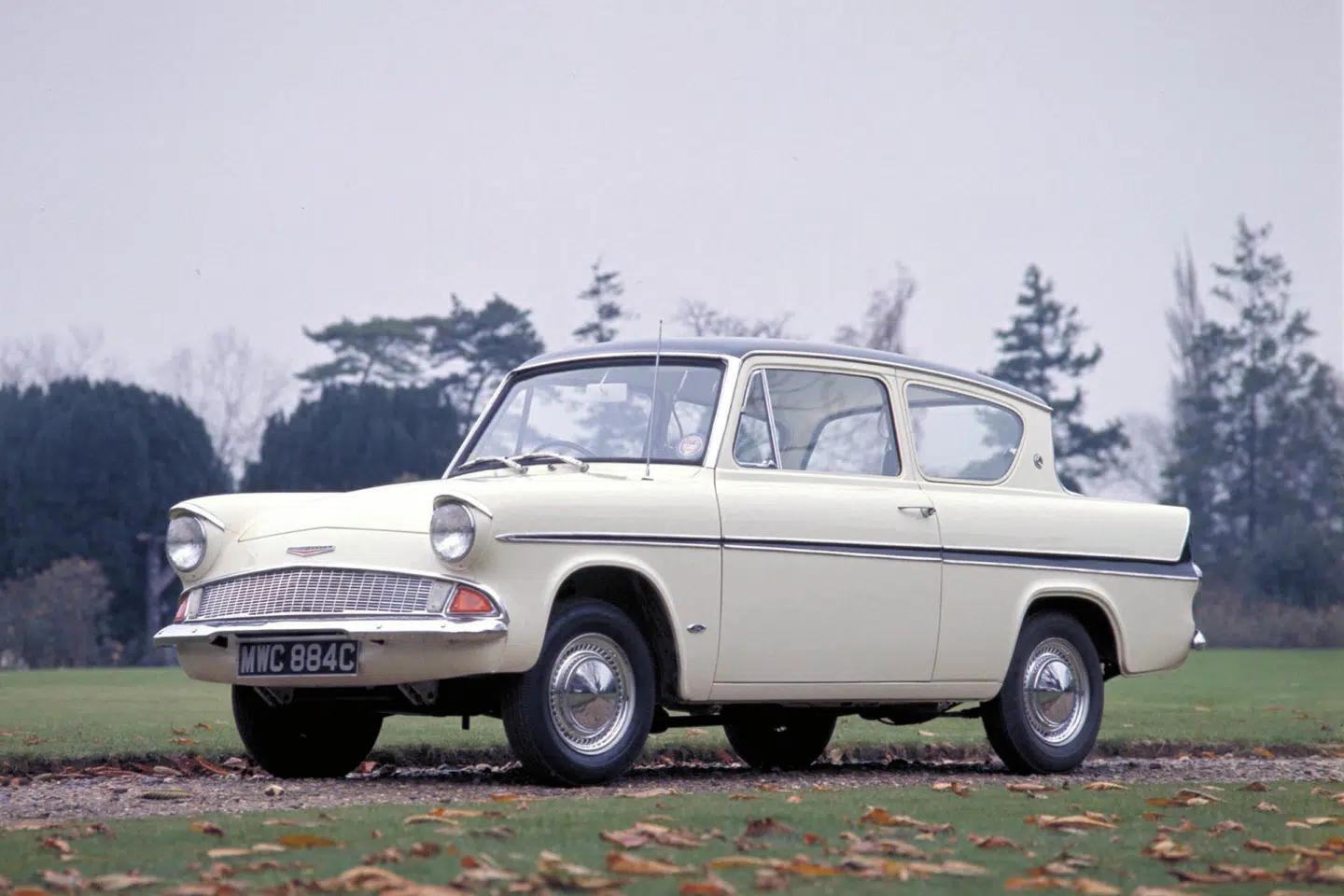 Ford Anglia 105E