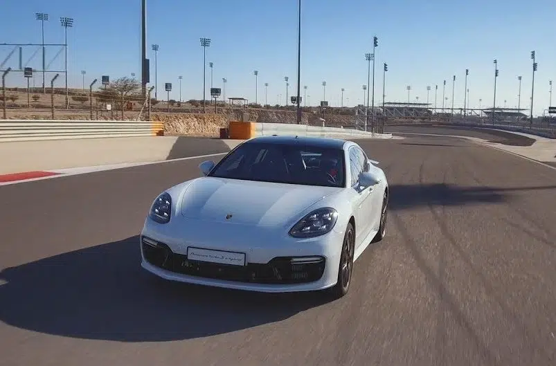 Porsche Panamera Turbo S E-Hybrid Yas Marina 2018