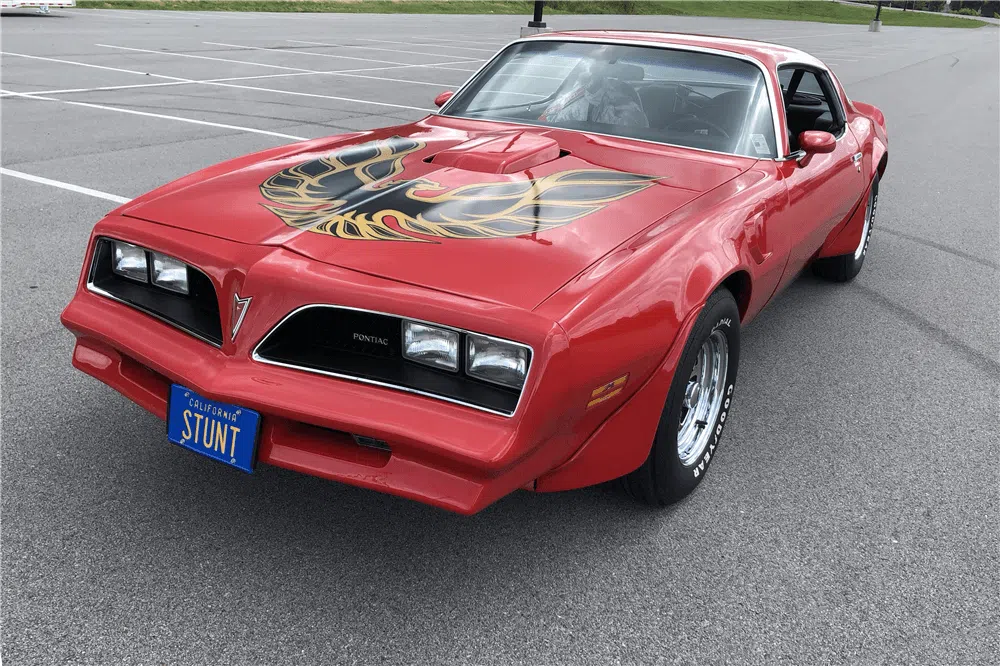 Burt Reynolds, Pontiac Firebird Formula