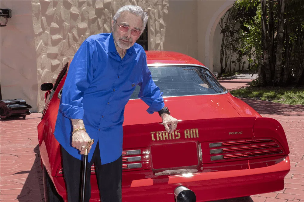 Burt Reynolds, Pontiac Firebird Formula