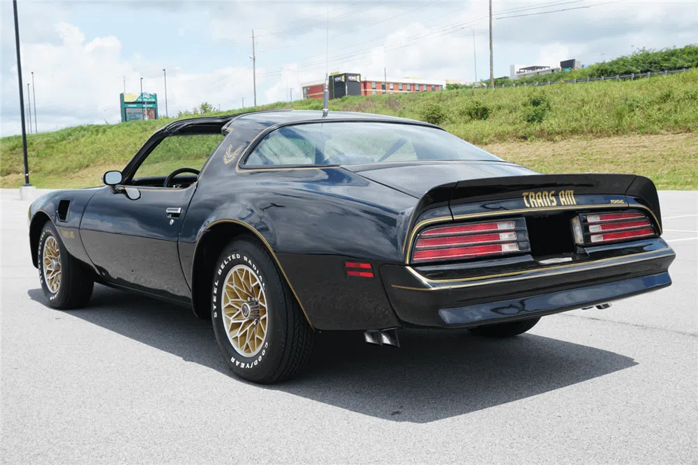 Burt Reynolds, Pontiac Firebird Trans Am