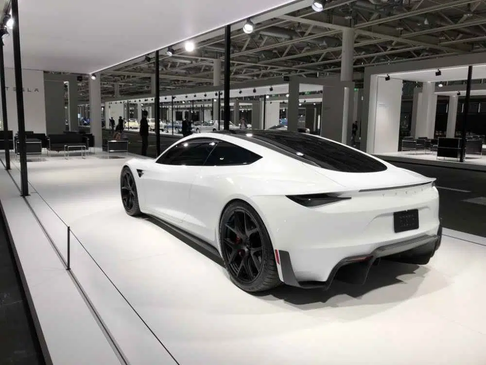 Tesla Roadster Branco 2018