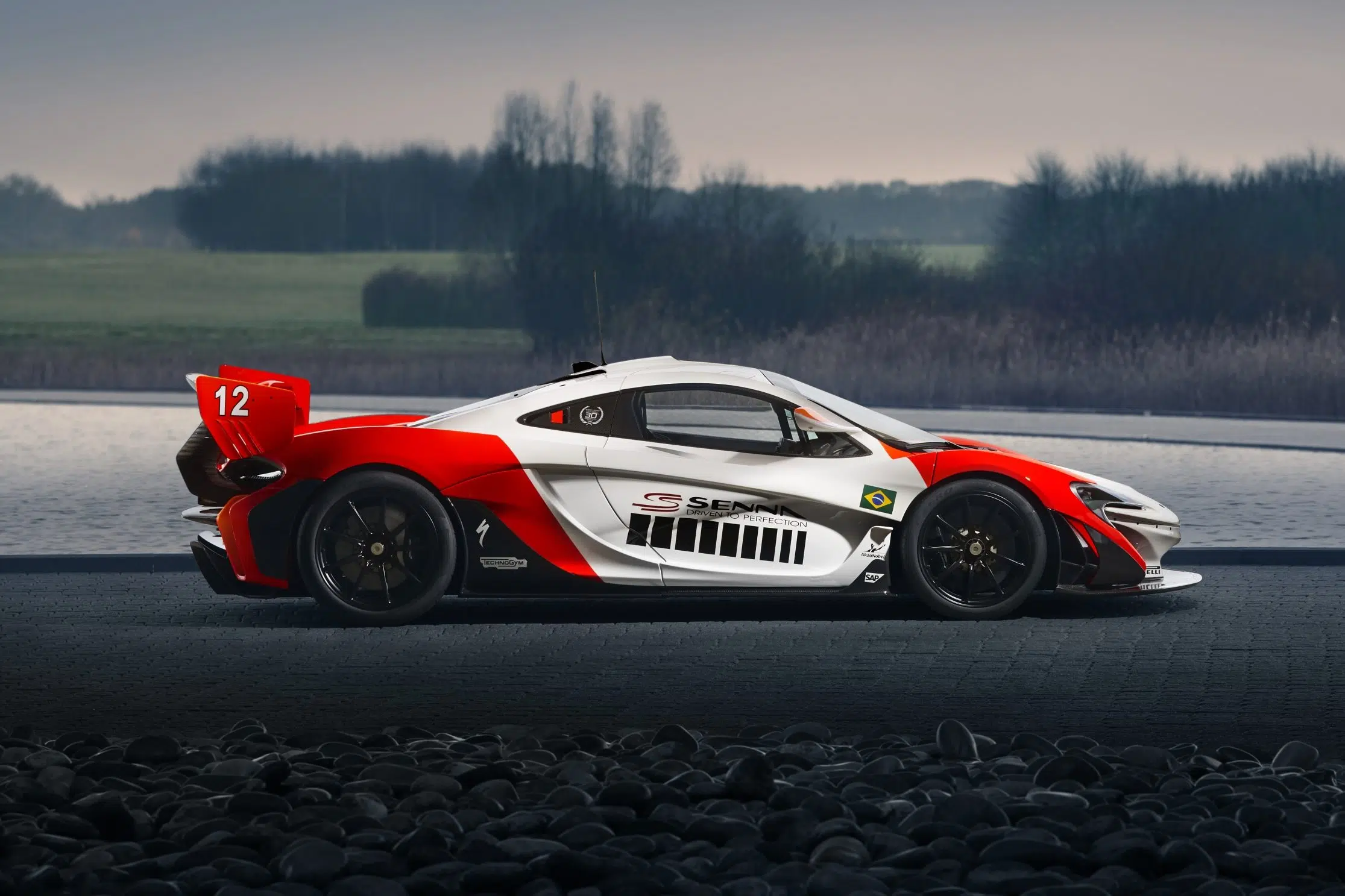 McLaren P1 GTR Senna