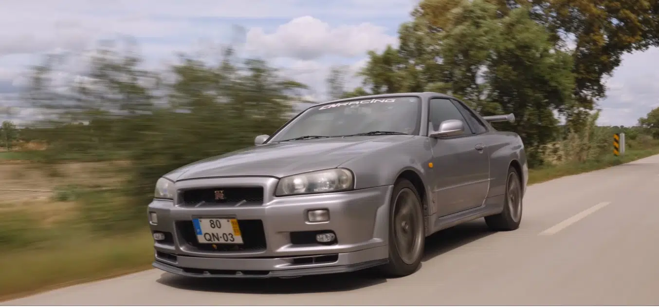 Nissan Skyline GT-R (R34)