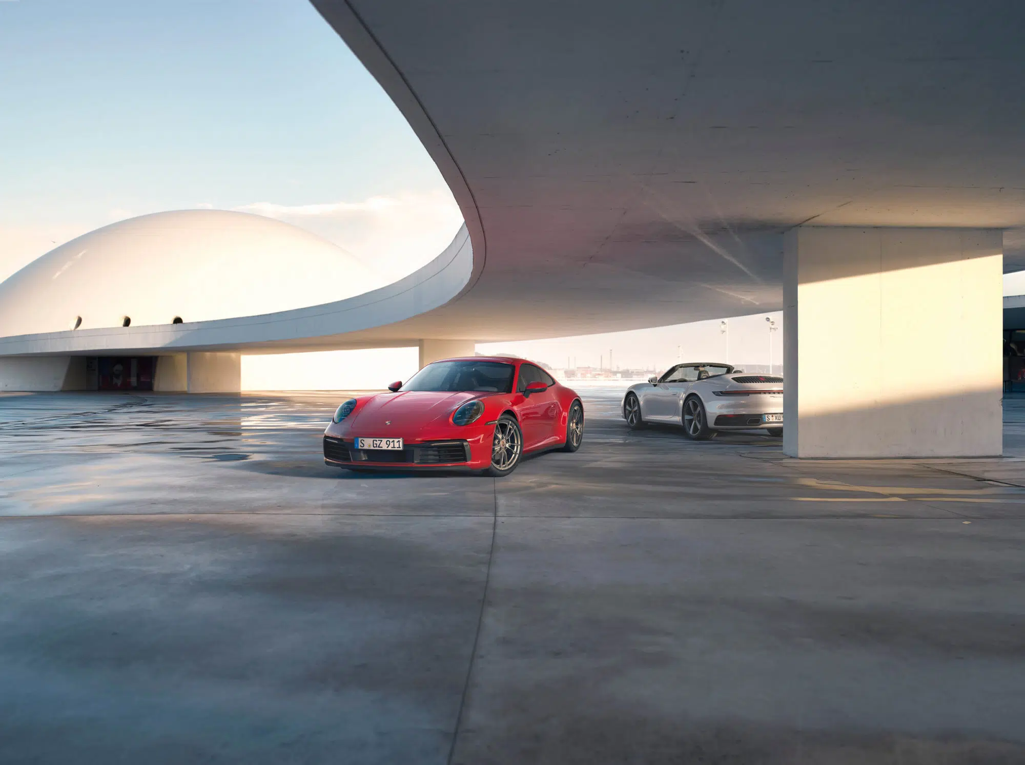 Porsche 911 Carrera 4 Coupé e Cabriolet