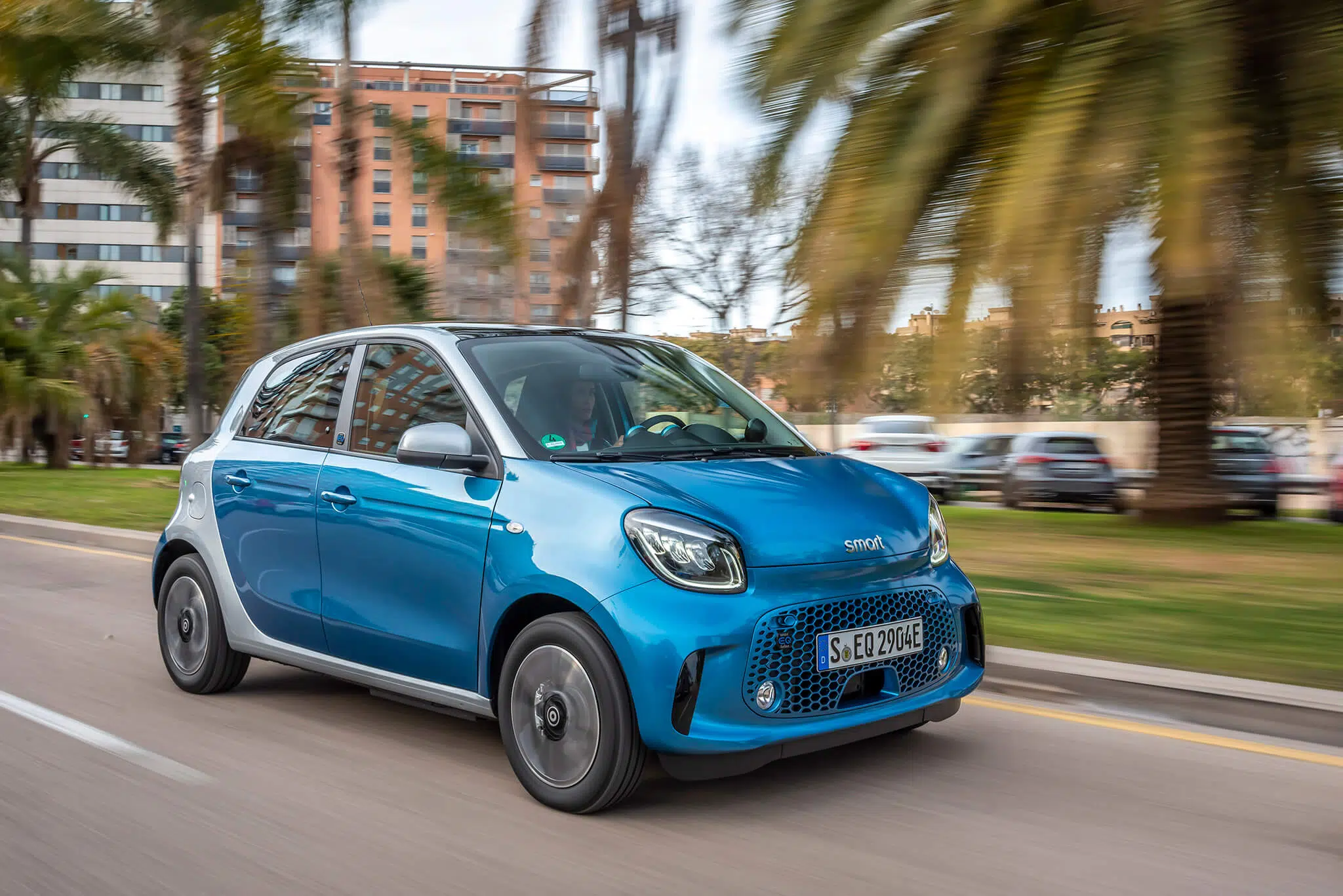 smart EQ forfour