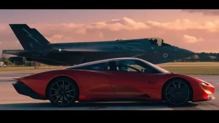 McLaren Speedtail vs F-35