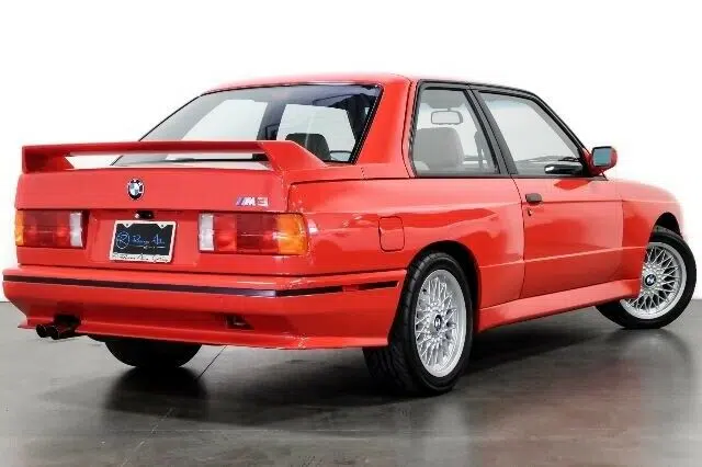 BMW M3 E30