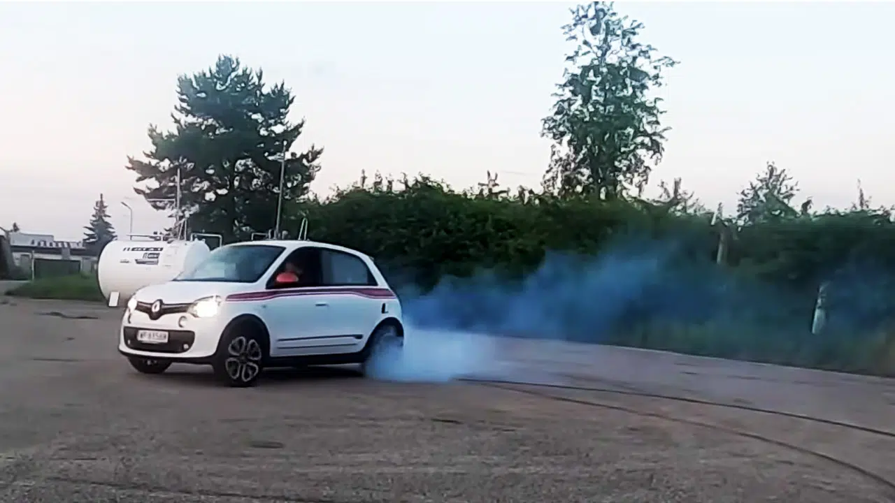 Renault Twingo GT drift