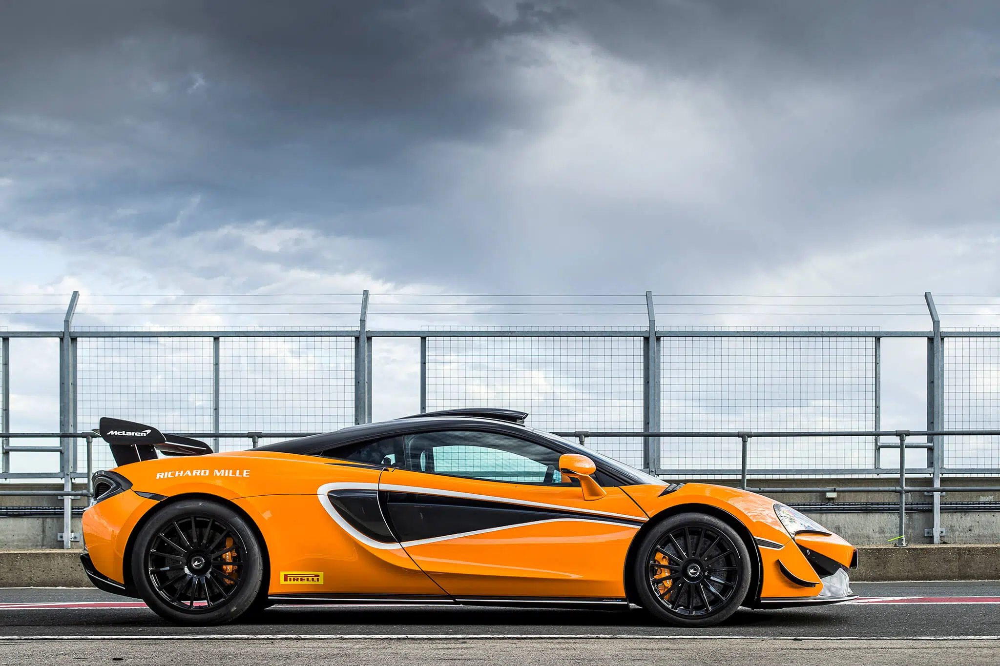 McLaren 620R