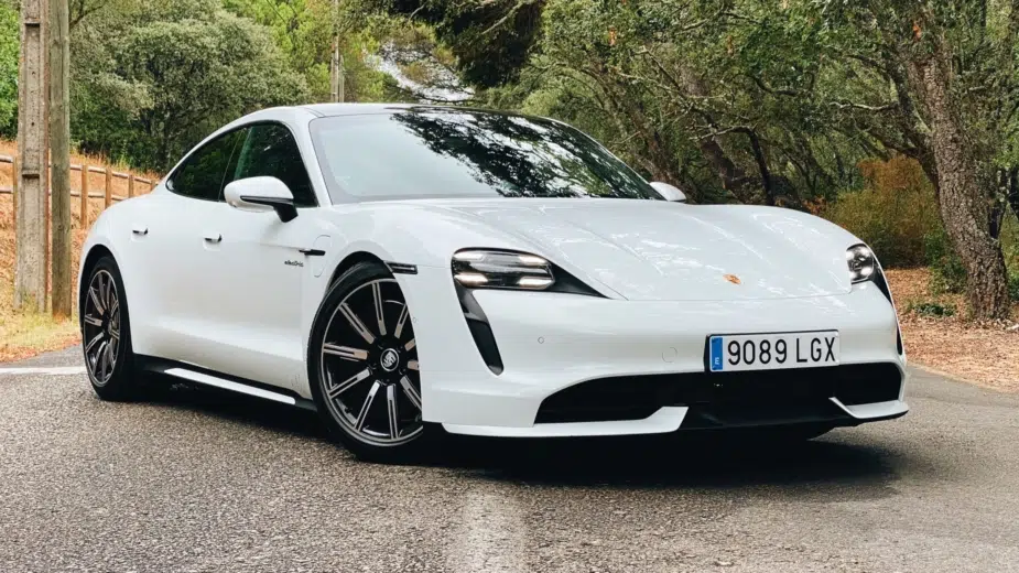 Porsche Taycan Turbo (625 cv). O elétrico para quem gosta de conduzir (e não só)