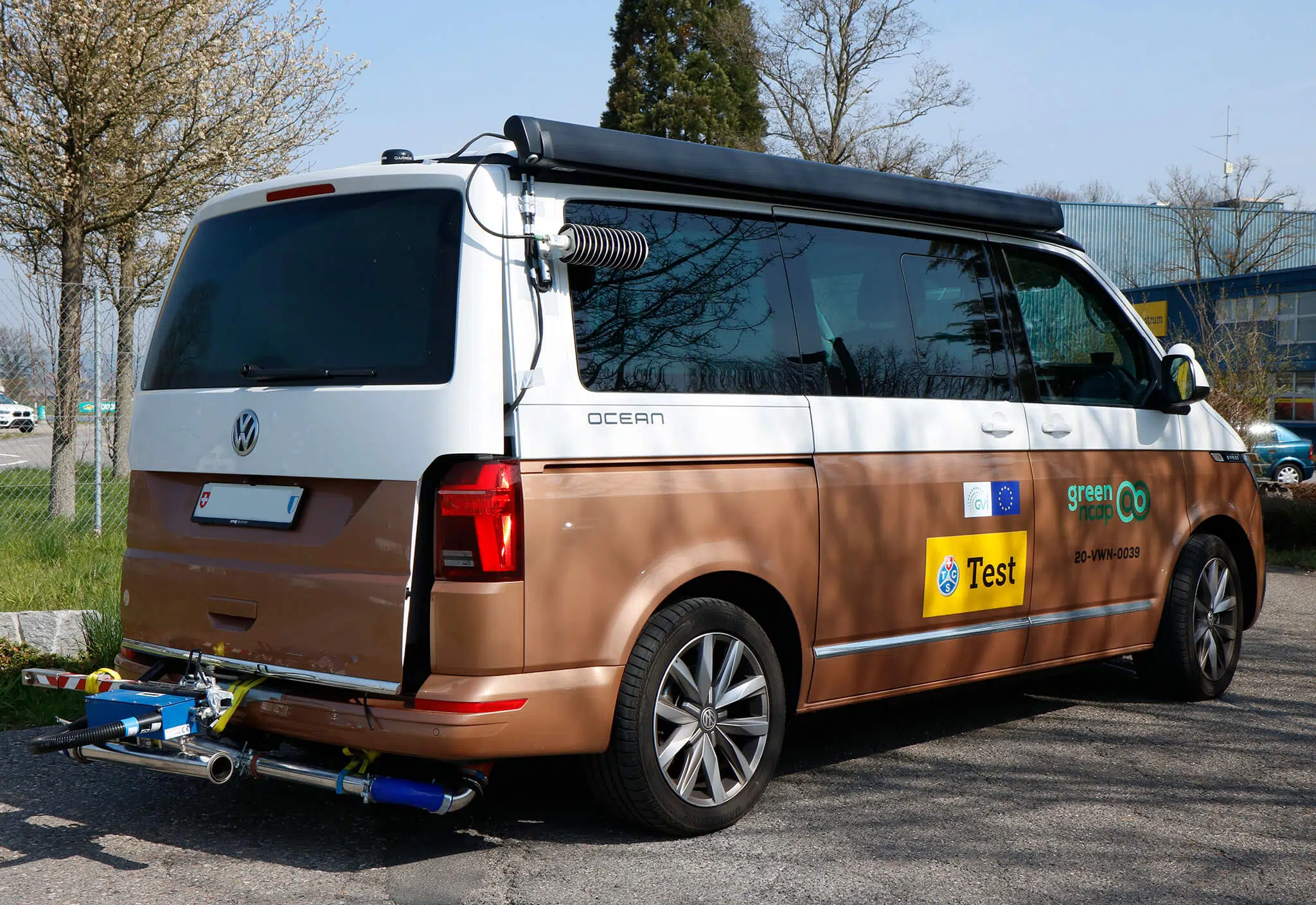 Volkswagen Transporter California Green NCAP