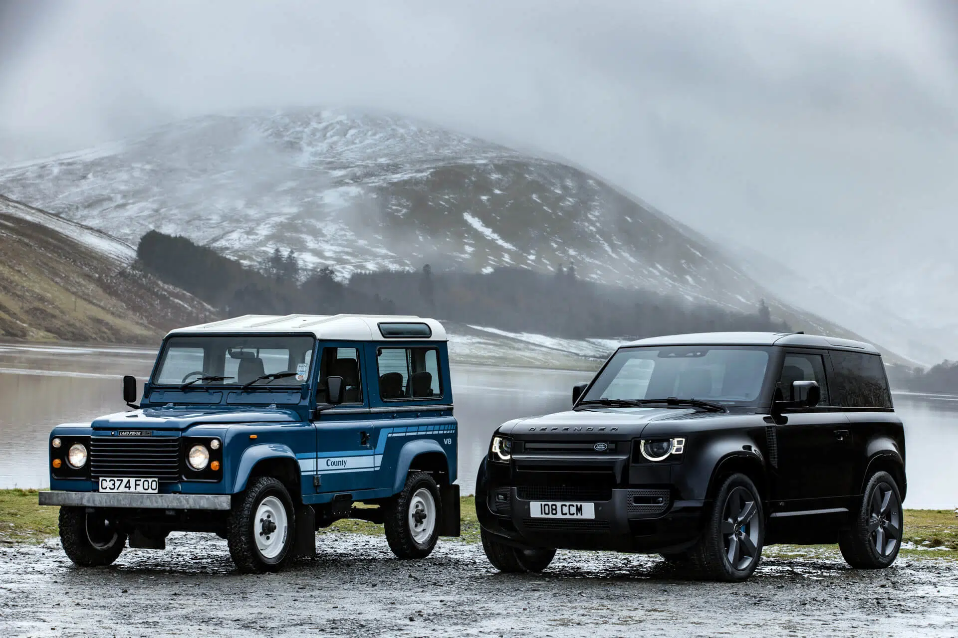 Land Rover Defender 