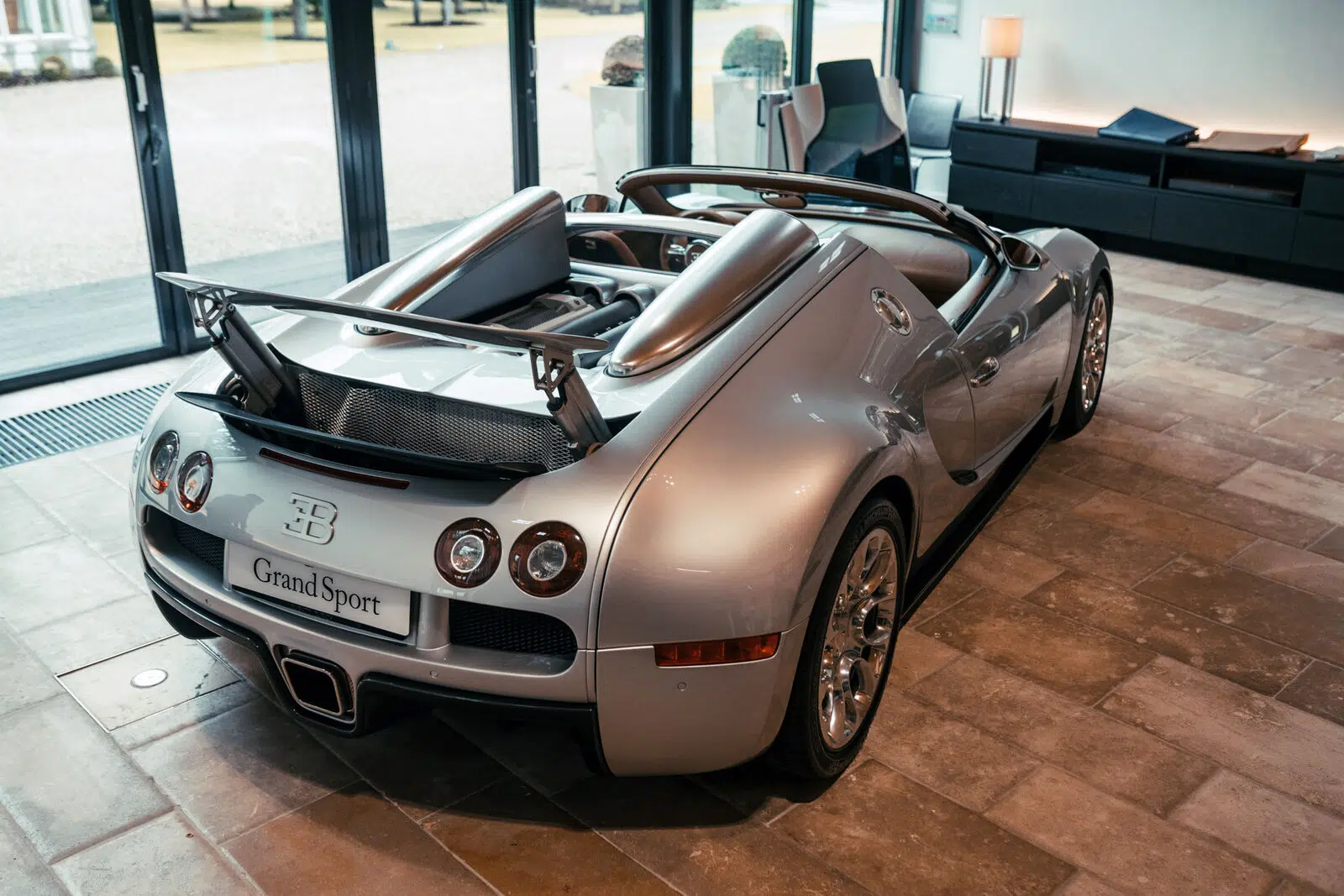 Bugatti Veyron Grand Sport 2