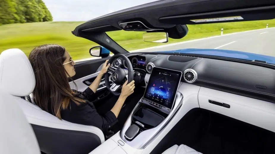 Interior do novo Mercedes-AMG SL R232