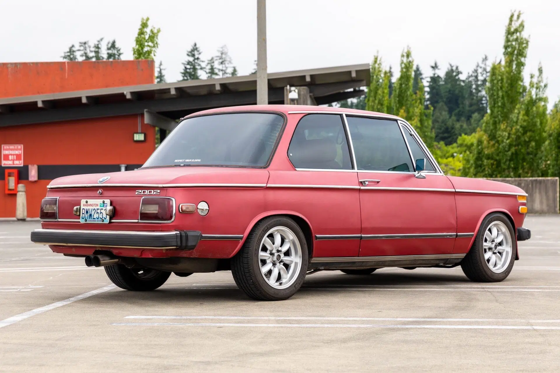 BMW 2002 6