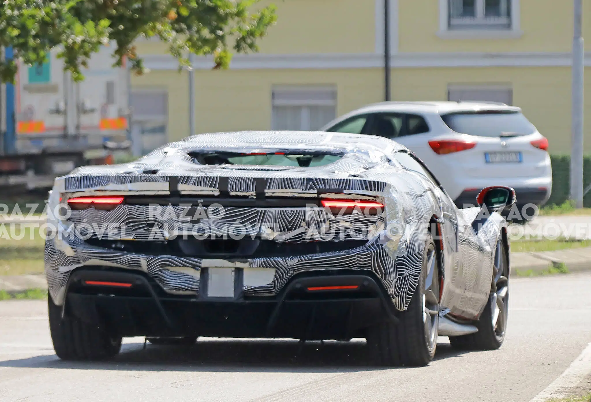 Ferrari 296 GTS fotos-espia