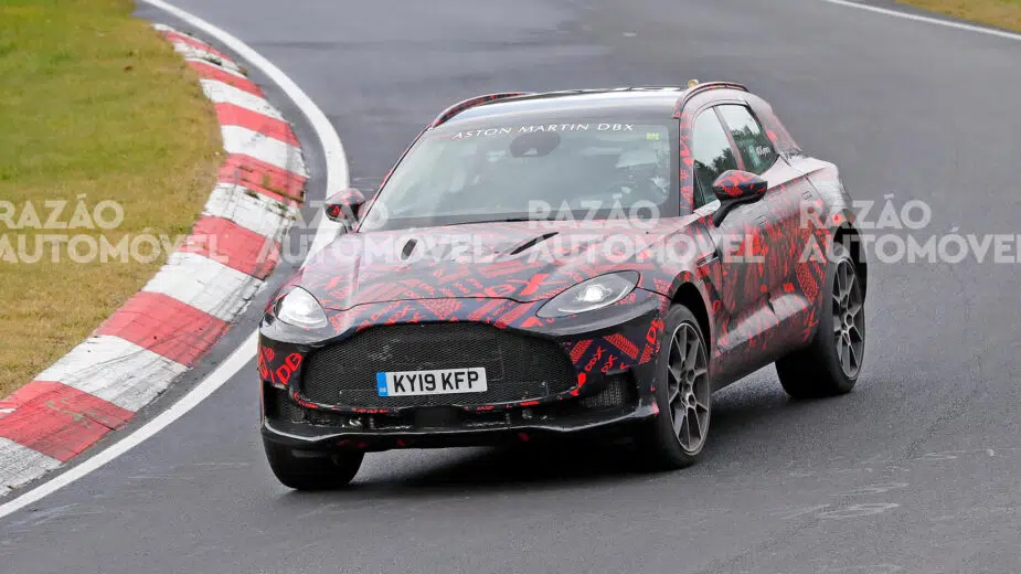 fotos-espia Aston Martin DBX S