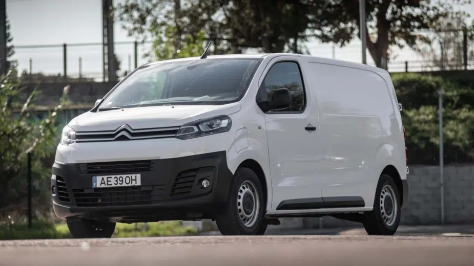 Testámos a Citroën ë-Jumpy. Já podemos «eletrificar» o trabalho?