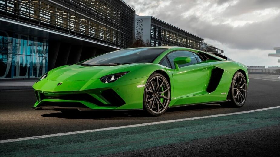Lamborghini: 2022 vai ser o último ano «puramente» a combustão