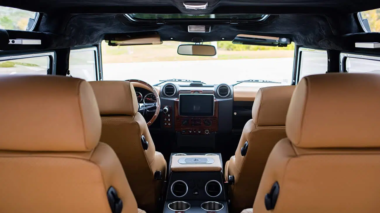 Tesla Land Rover Defender