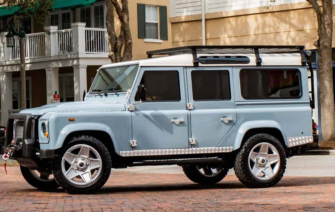 Tesla Land Rover Defender