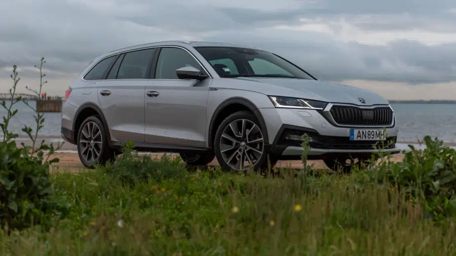 Skoda Octavia Break Scout testada. Com carrinhas assim, quem precisa de um SUV?