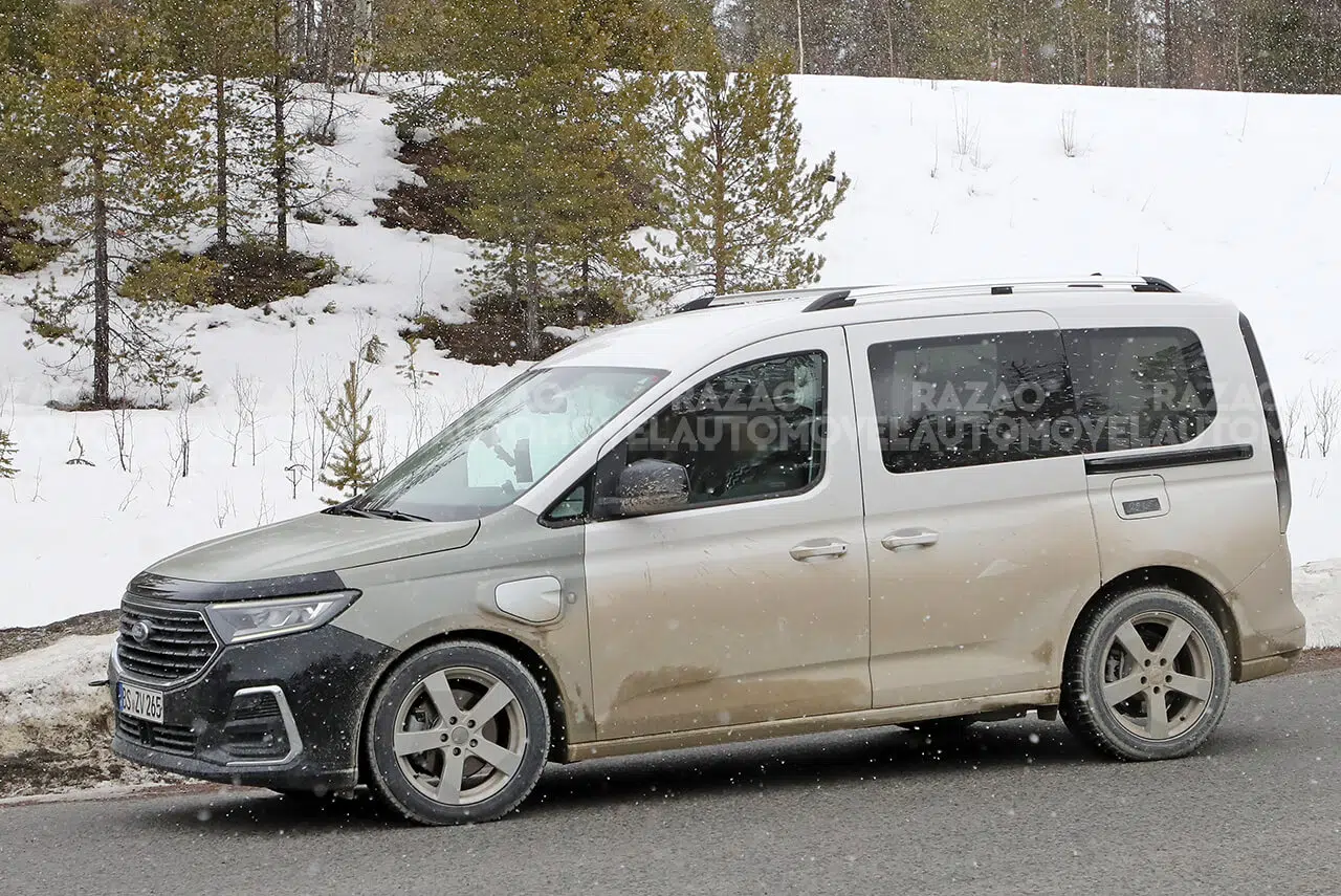 Ford Tourneo PHEV