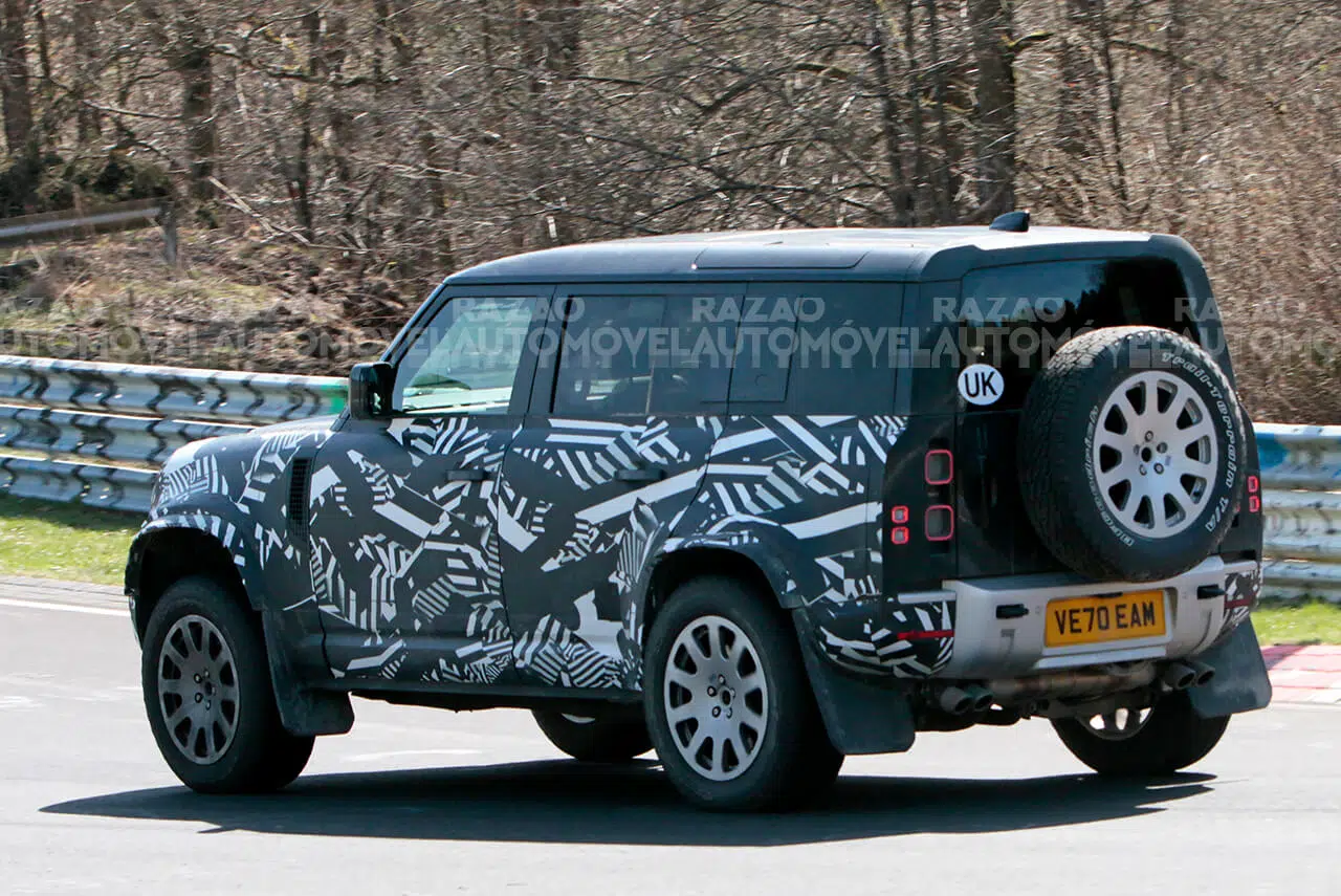 fotos-espia Land Rover Defender SVR (7)